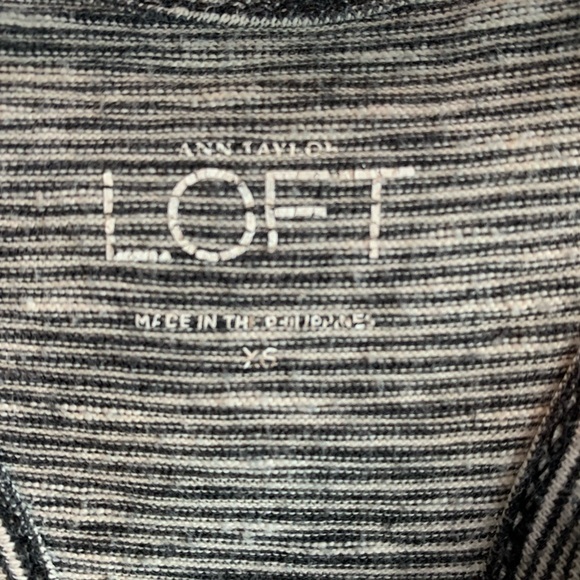 Ann Taylor LOFT Gray Striped Tank Top - Picture 3 of 4